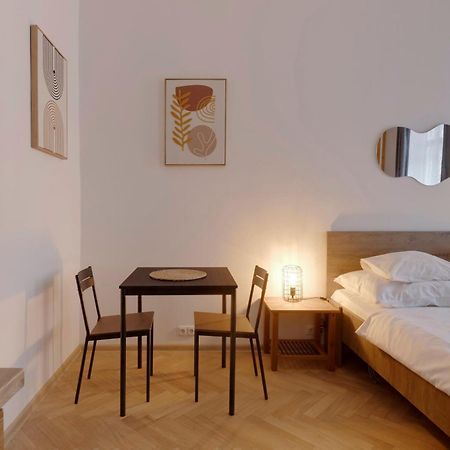 Vita Nejedleho Apartments Prague Ngoại thất bức ảnh