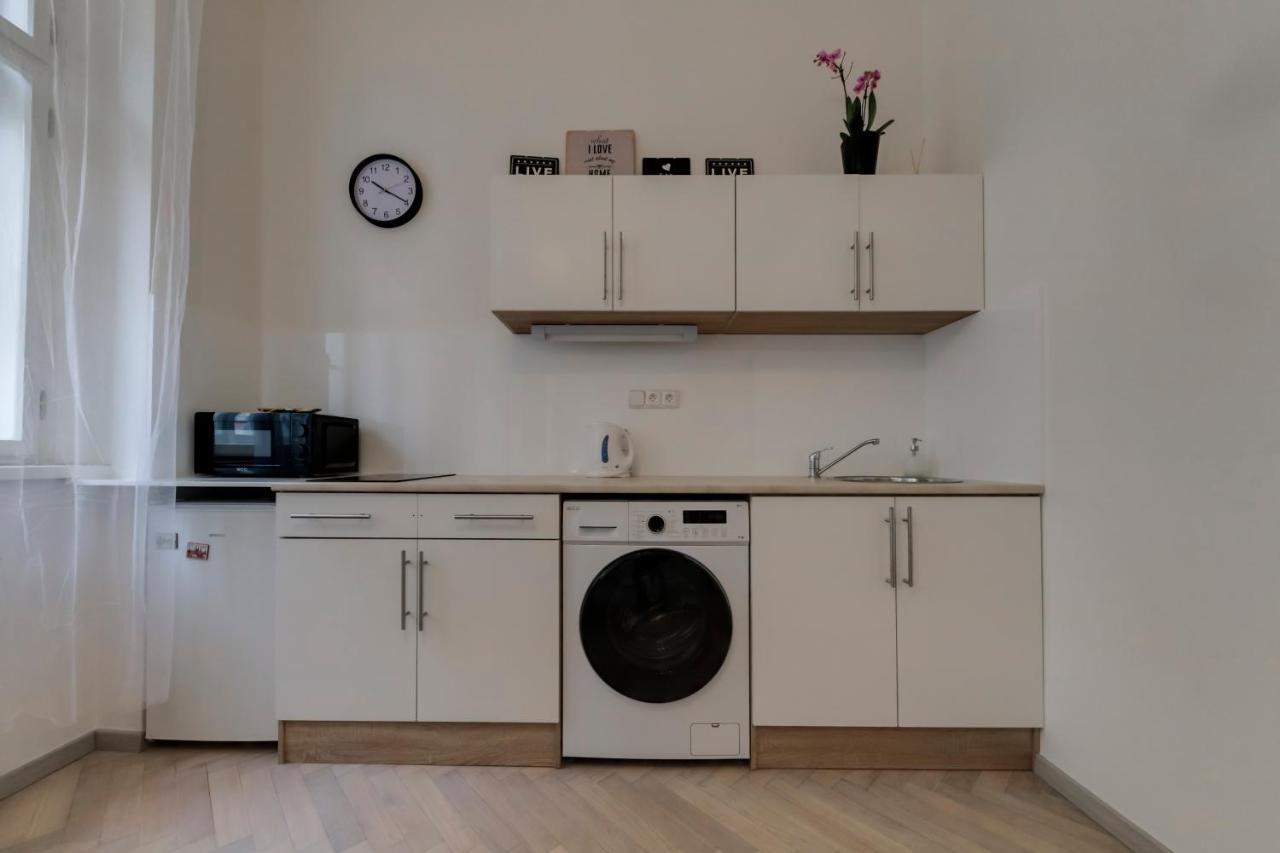 Vita Nejedleho Apartments Prague Ngoại thất bức ảnh