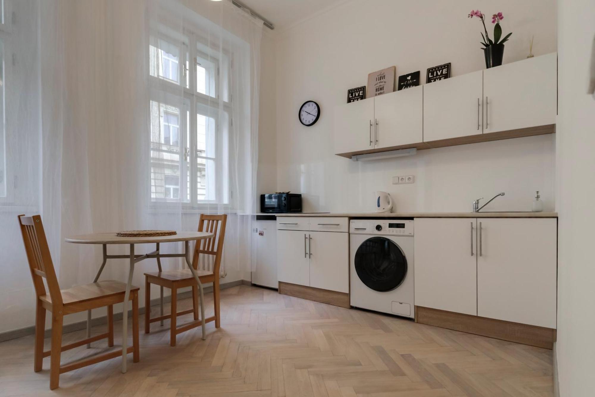 Vita Nejedleho Apartments Prague Ngoại thất bức ảnh